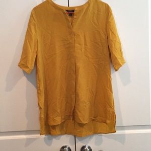 Banana Republic Factory Blouse. Mustard/Gold color.  Size M.
